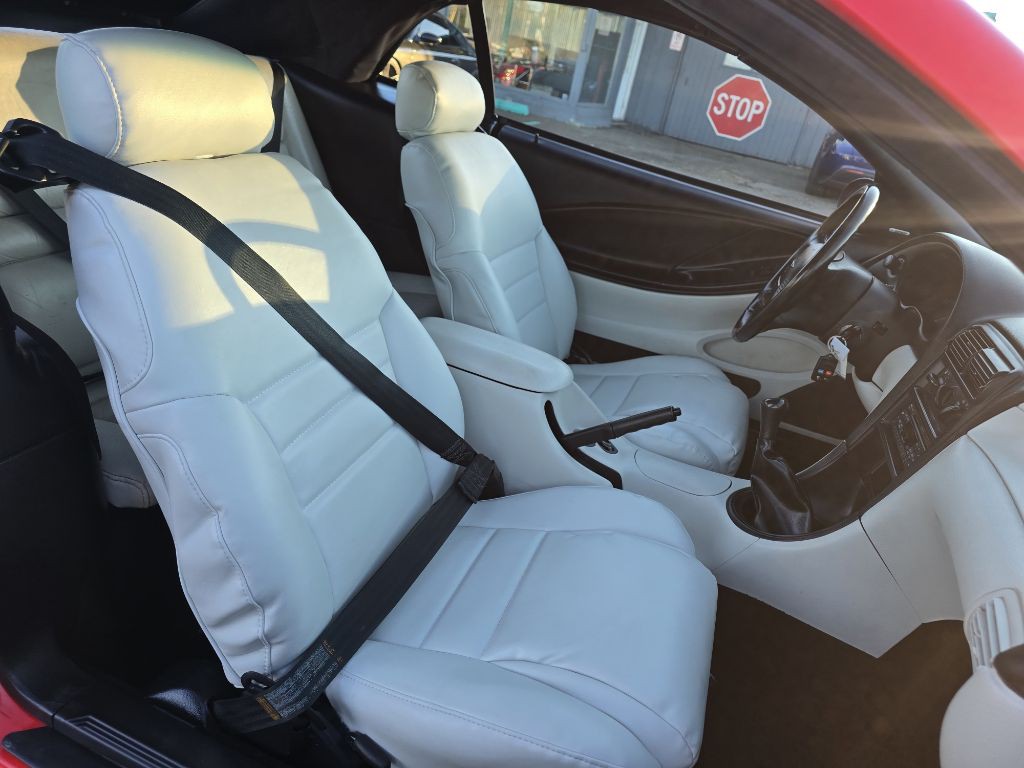 1994 Ford Mustang Image 12