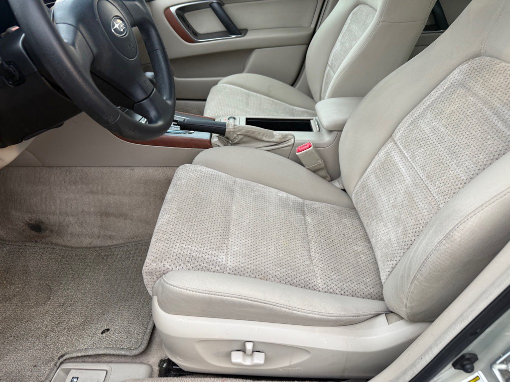 2006 Subaru Legacy Image 6