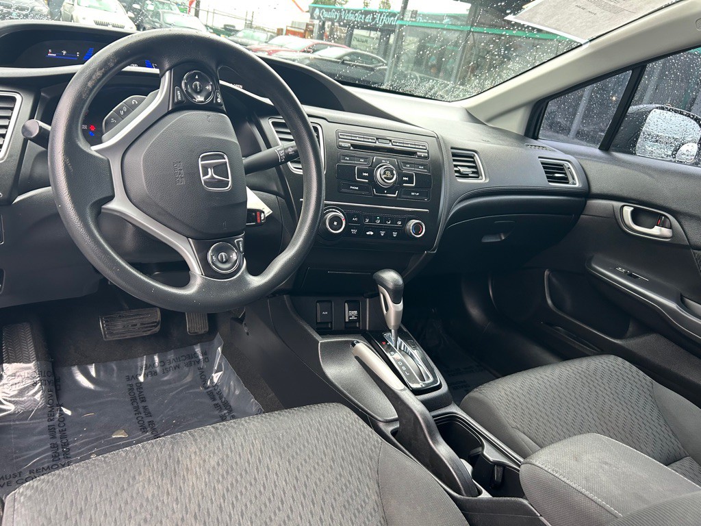 2015 Honda Civic Image 9