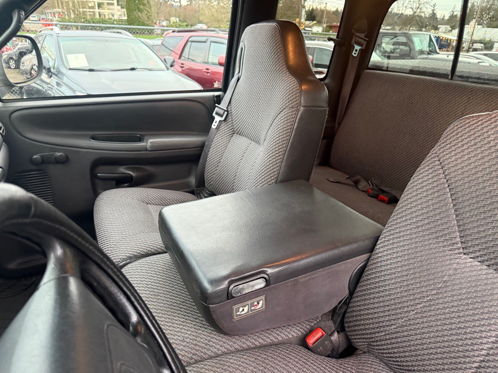 2000 Dodge Ram 1500 Image 8