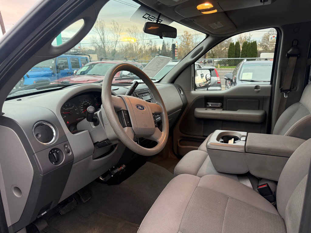 2005 Ford F-150 Image 6