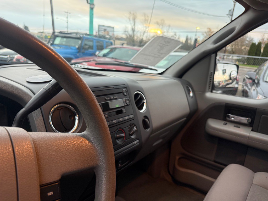 2005 Ford F-150 Image 7