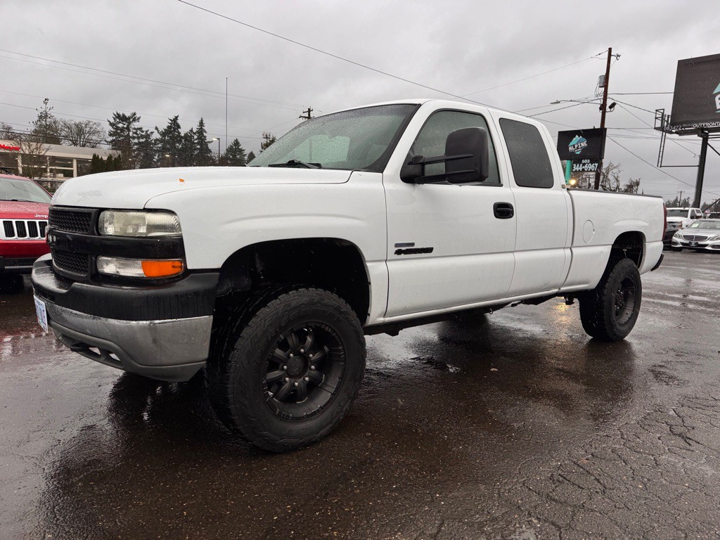 2002 Chevrolet Silverado 1500 Image 1