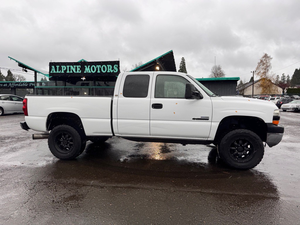 2002 Chevrolet Silverado 1500 Image 8