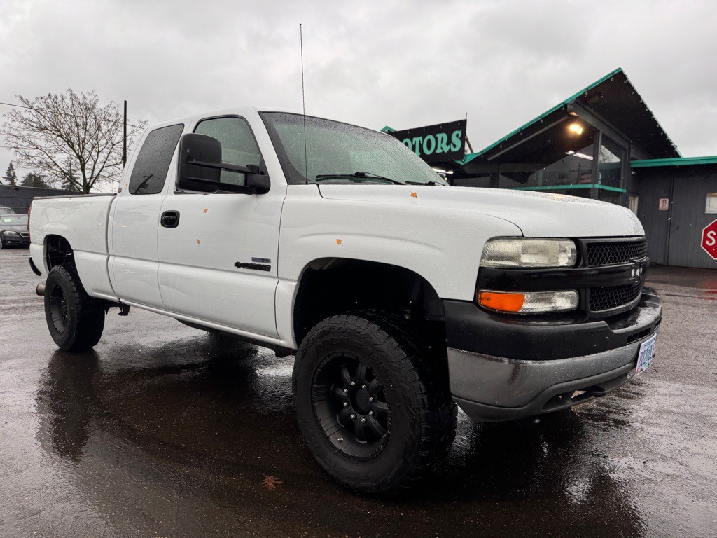 2002 Chevrolet Silverado 1500 Image 9