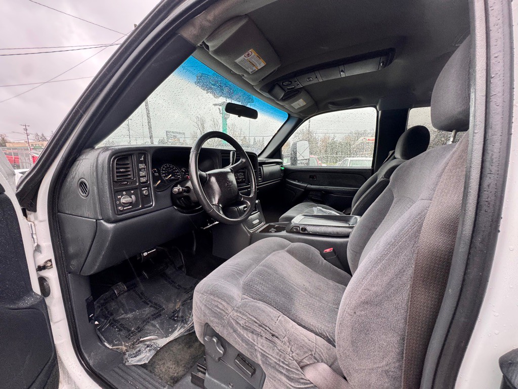 2002 Chevrolet Silverado 1500 Image 13