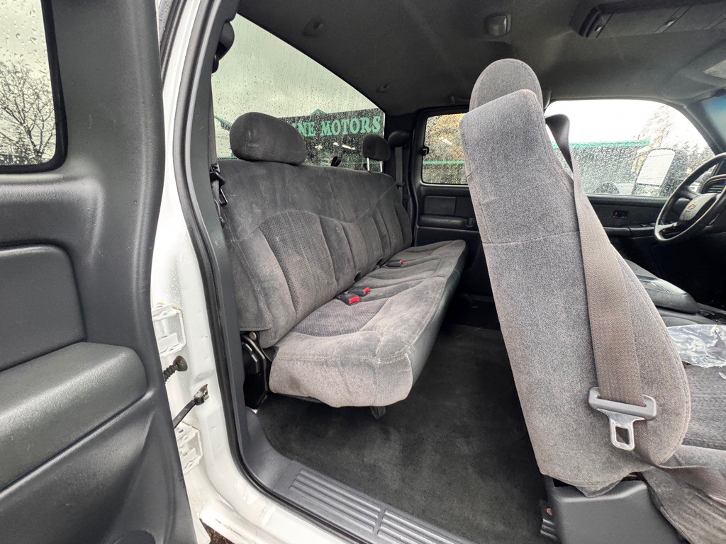 2002 Chevrolet Silverado 1500 Image 19