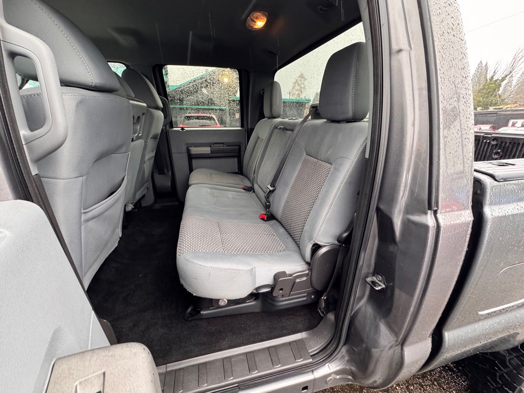 2011 Ford F-350 Image 12