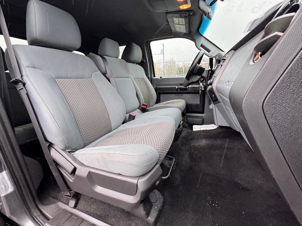 2011 Ford F-350 Image 15