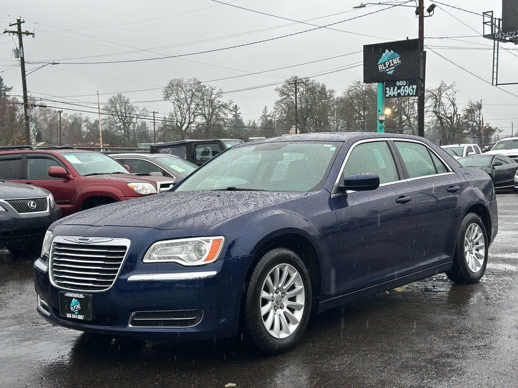 2013 Chrysler 300 Image 1