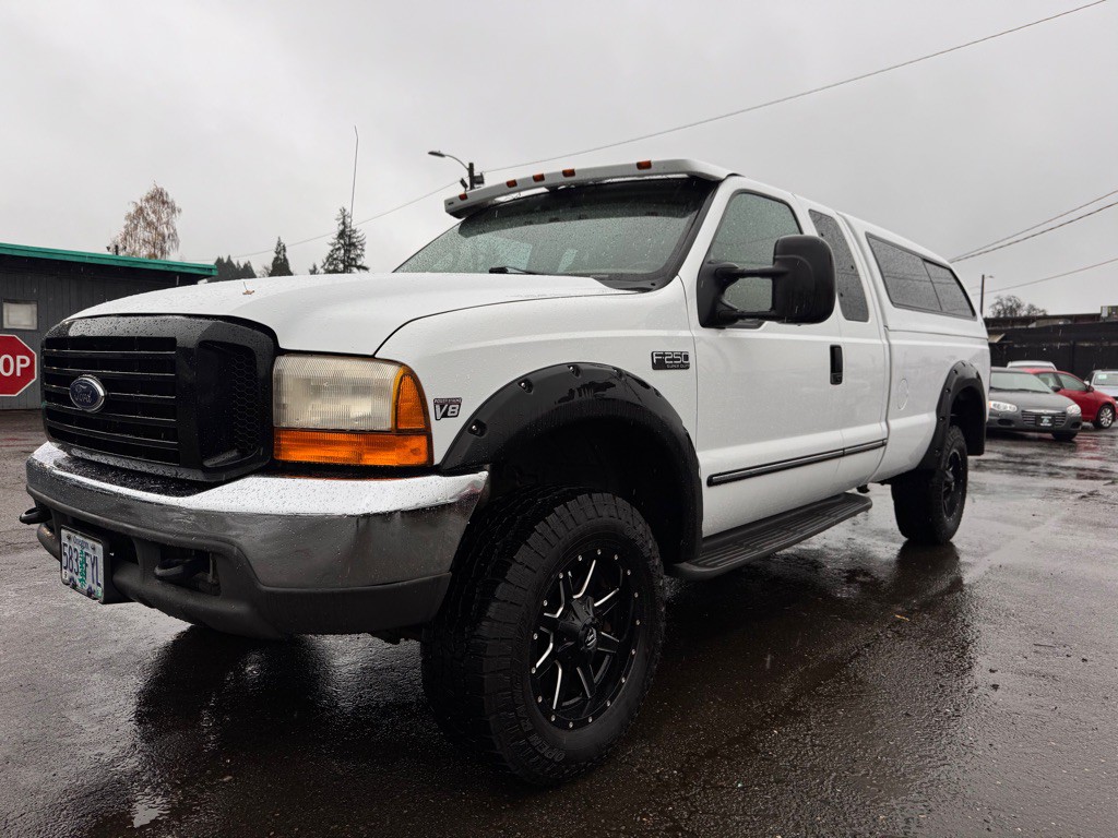 1999 Ford F-250 Image 1
