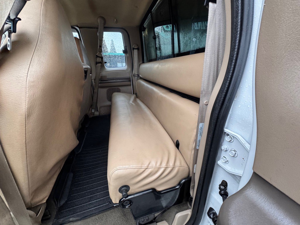 1999 Ford F-250 Image 12