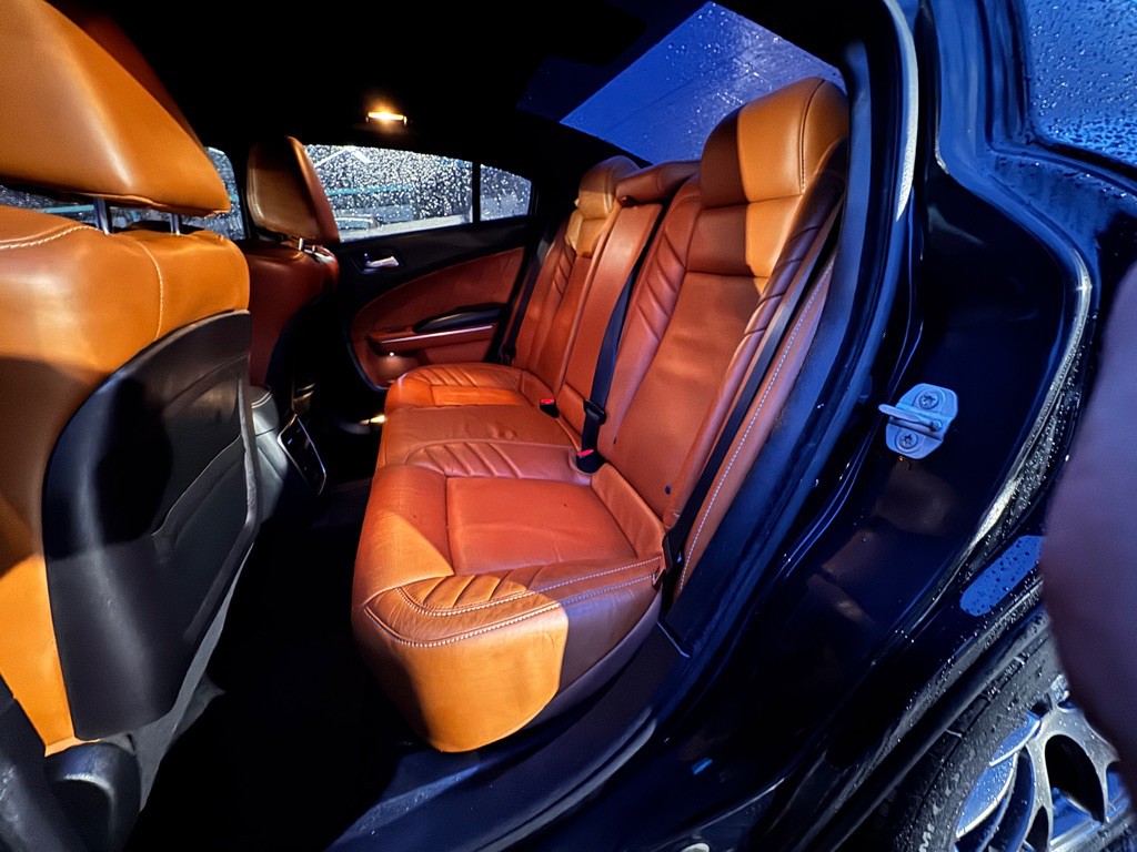 2016 Dodge Charger Image 11