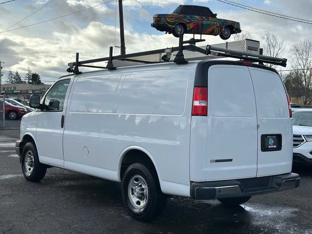 2020 Chevrolet Express Image 2