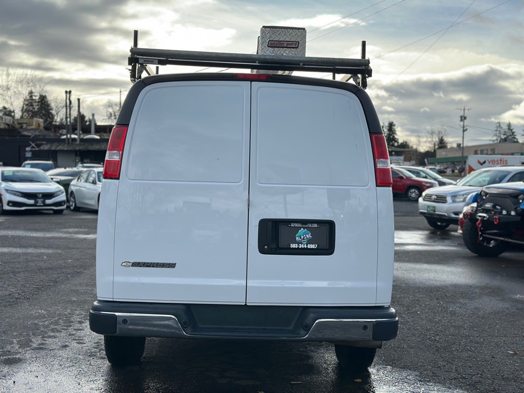 2020 Chevrolet Express Image 3