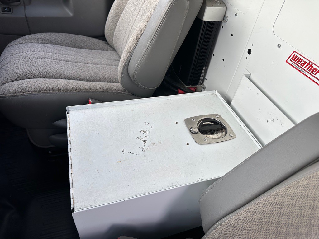 2020 Chevrolet Express Image 9