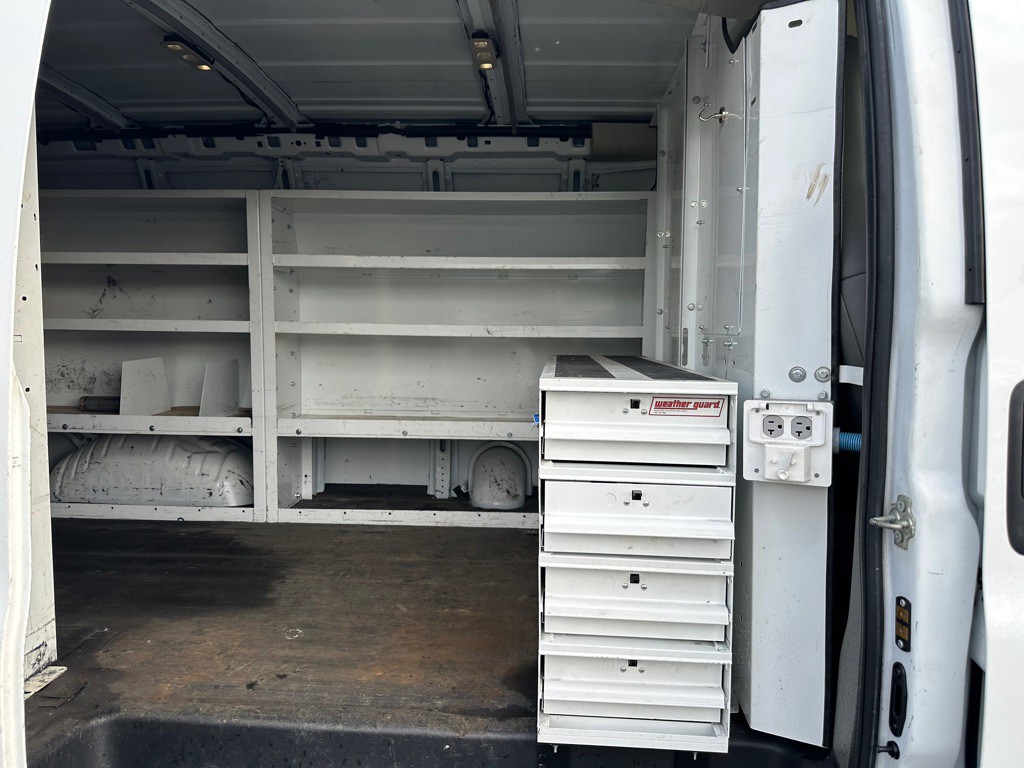 2020 Chevrolet Express Image 14