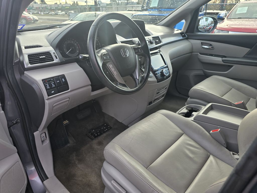 2014 Honda Odyssey Image 9