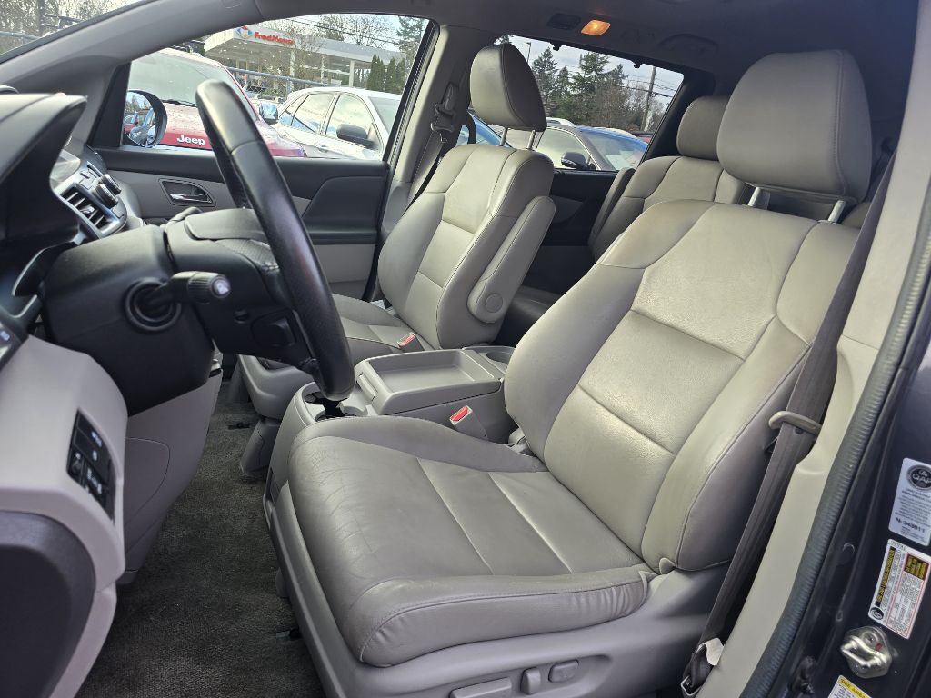2014 Honda Odyssey Image 10