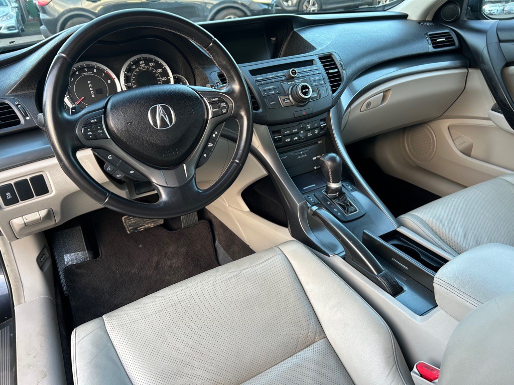 2013 Acura TSX Image 9