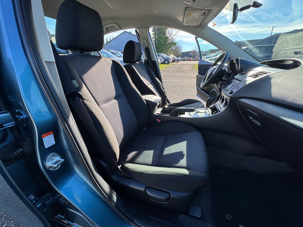 2010 Mazda Mazda3 Image 11