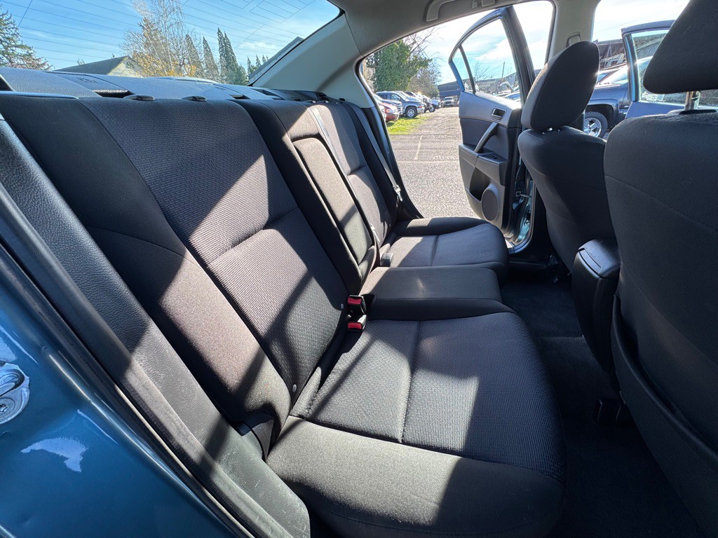 2010 Mazda Mazda3 Image 12