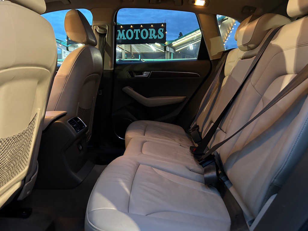 2012 Audi Q5 Image 8
