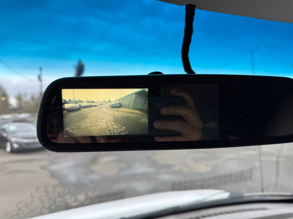 2015 Chevrolet Express Image 16