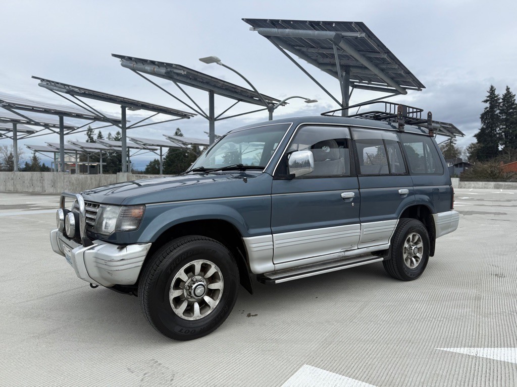 1991 Mitsubishi Pajero Image 1