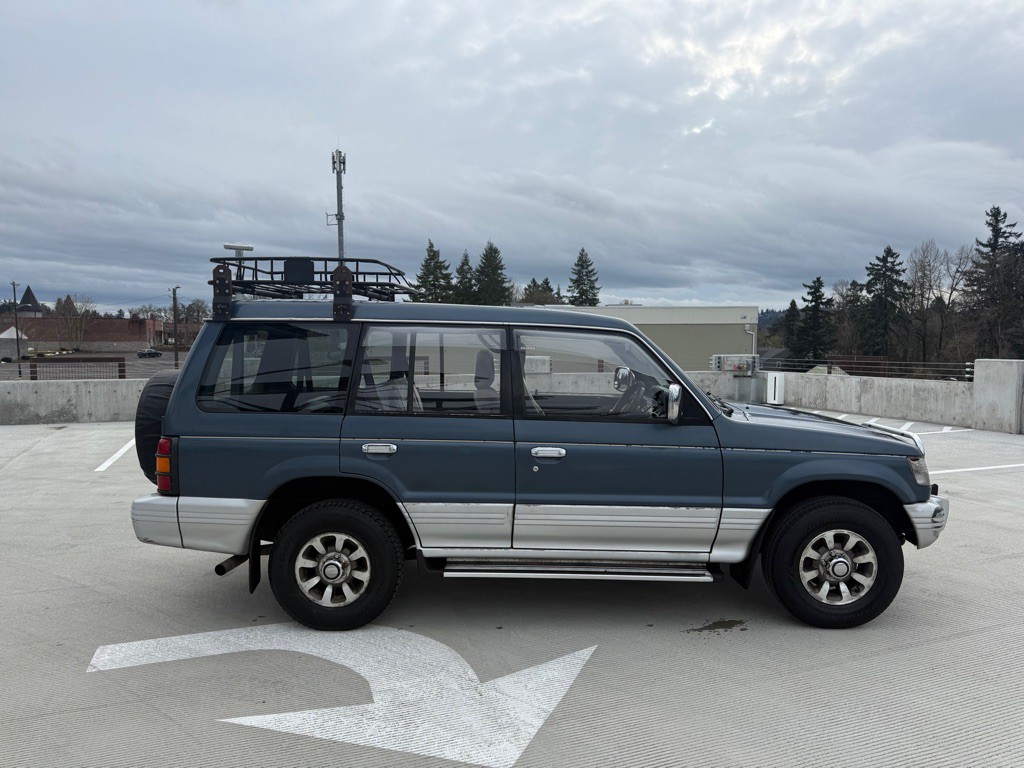 1991 Mitsubishi Pajero Image 6
