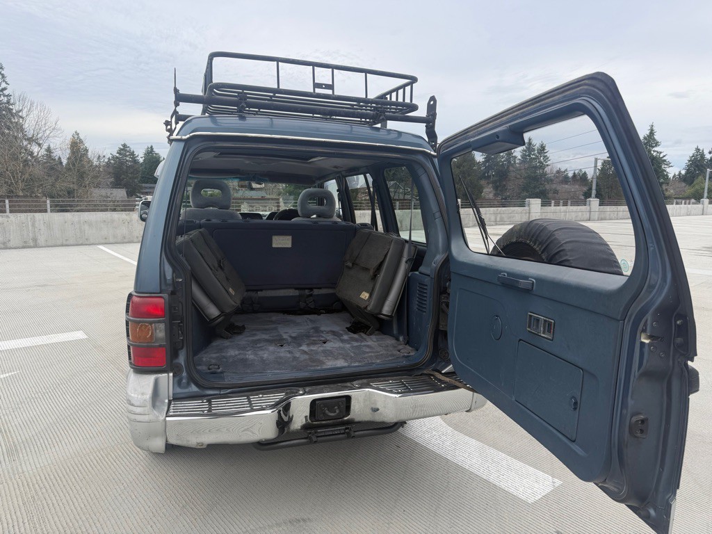 1991 Mitsubishi Pajero Image 9