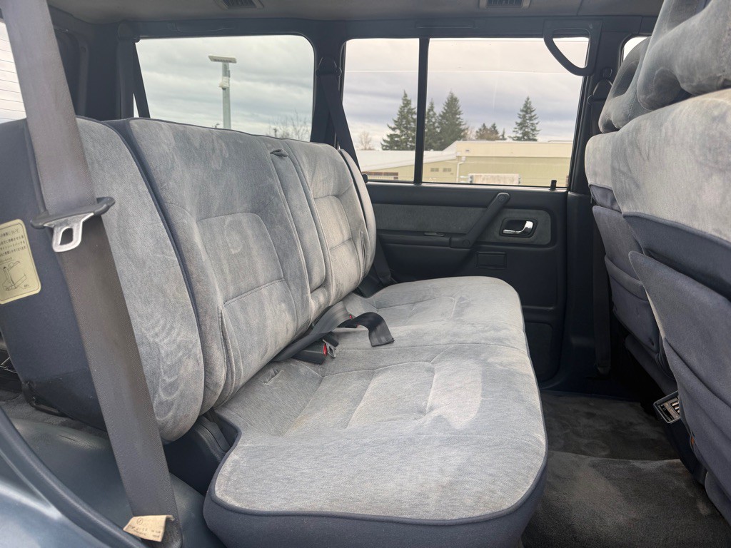 1991 Mitsubishi Pajero Image 14