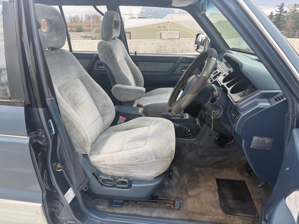 1991 Mitsubishi Pajero Image 17