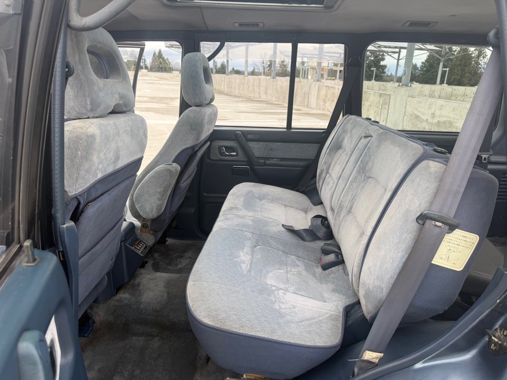1991 Mitsubishi Pajero Image 20