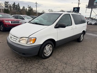 Image for 2001 Toyota Sienna LE ID: 7074036