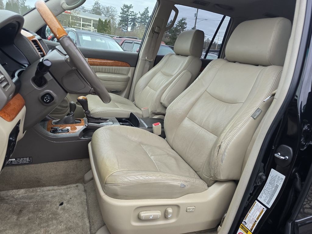 2004 Lexus GX Image 9