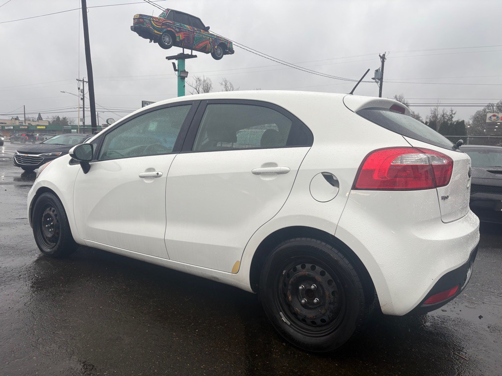 2014 Kia Rio Image 2