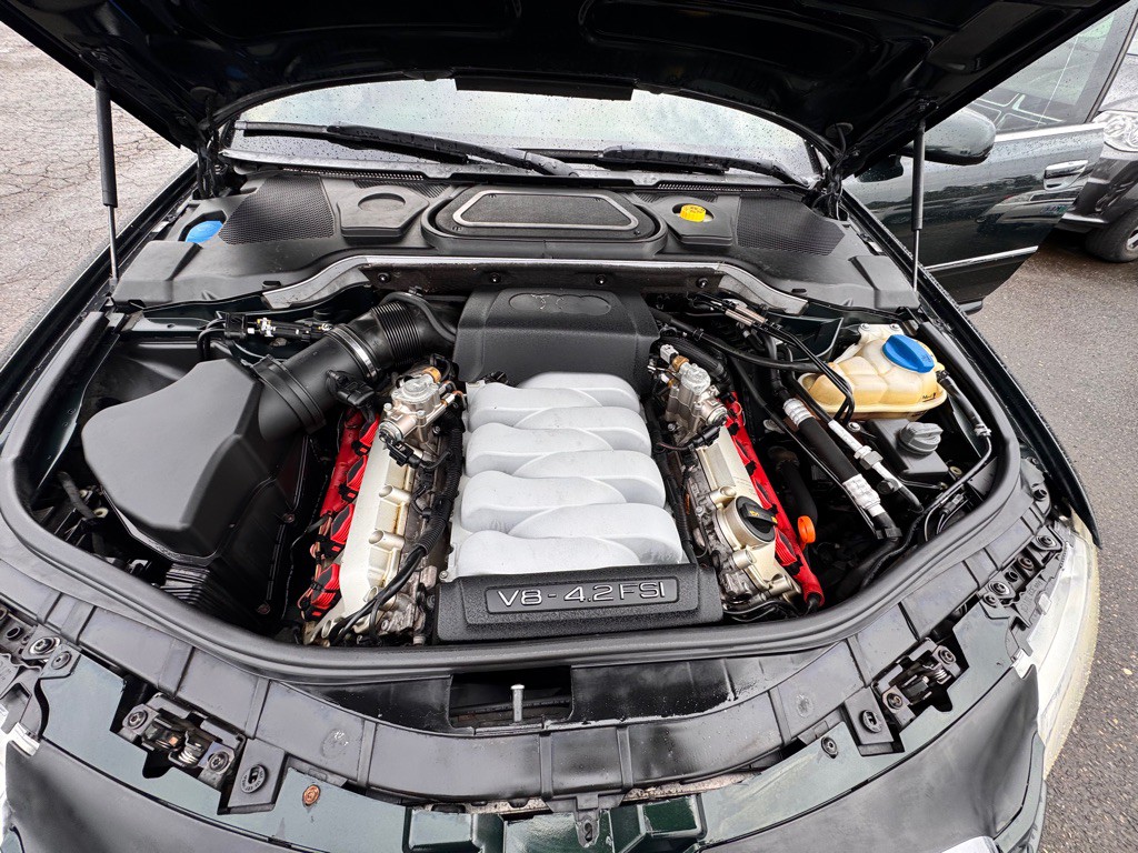 2007 Audi A8 Image 8