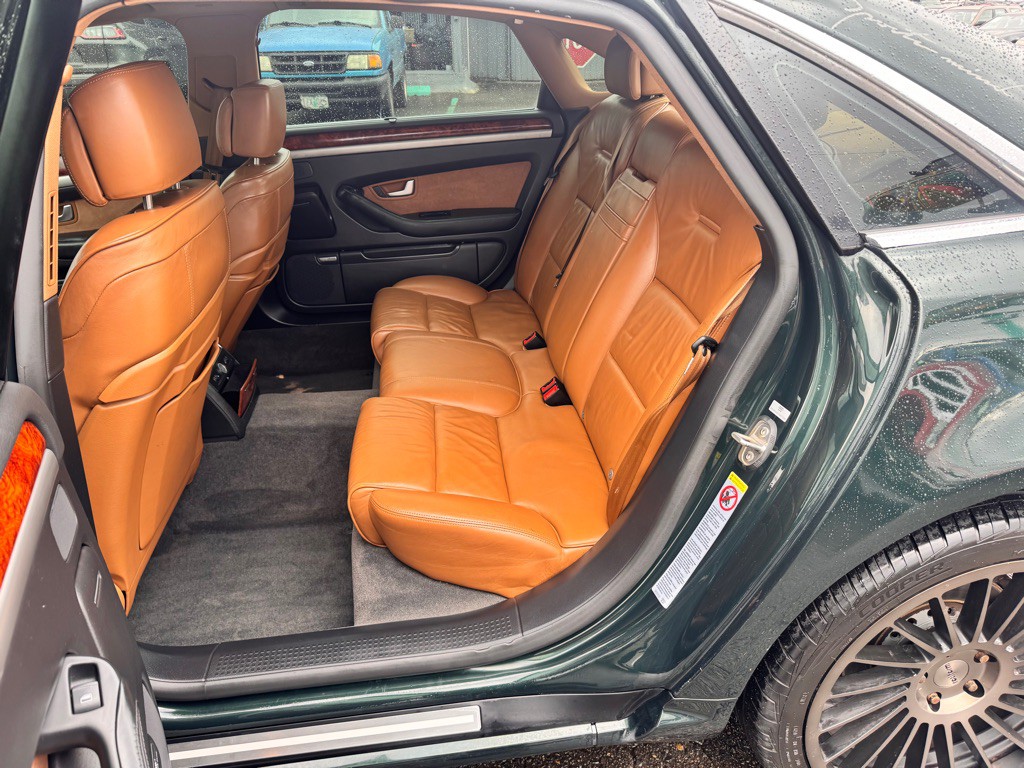 2007 Audi A8 Image 12