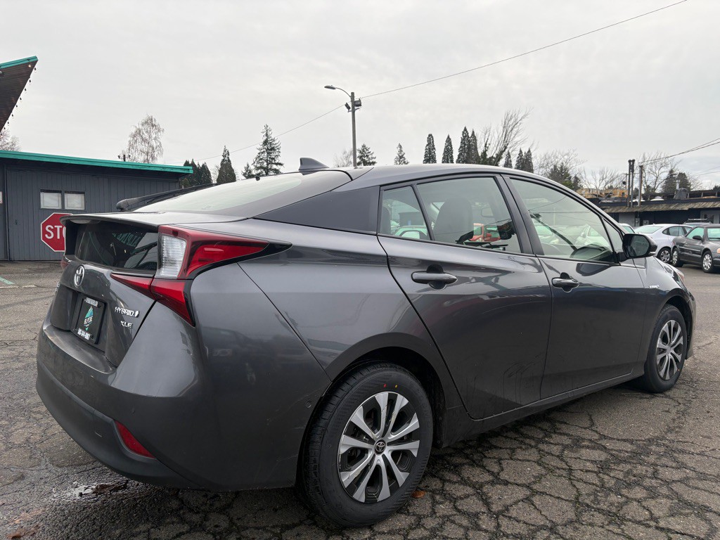 2019 Toyota Prius Image 3