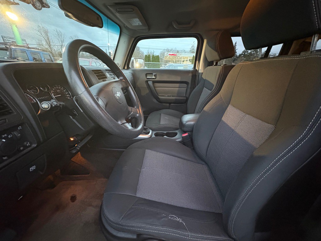 2006 HUMMER H3 Image 7