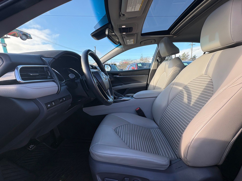 2018 Toyota Camry Image 7