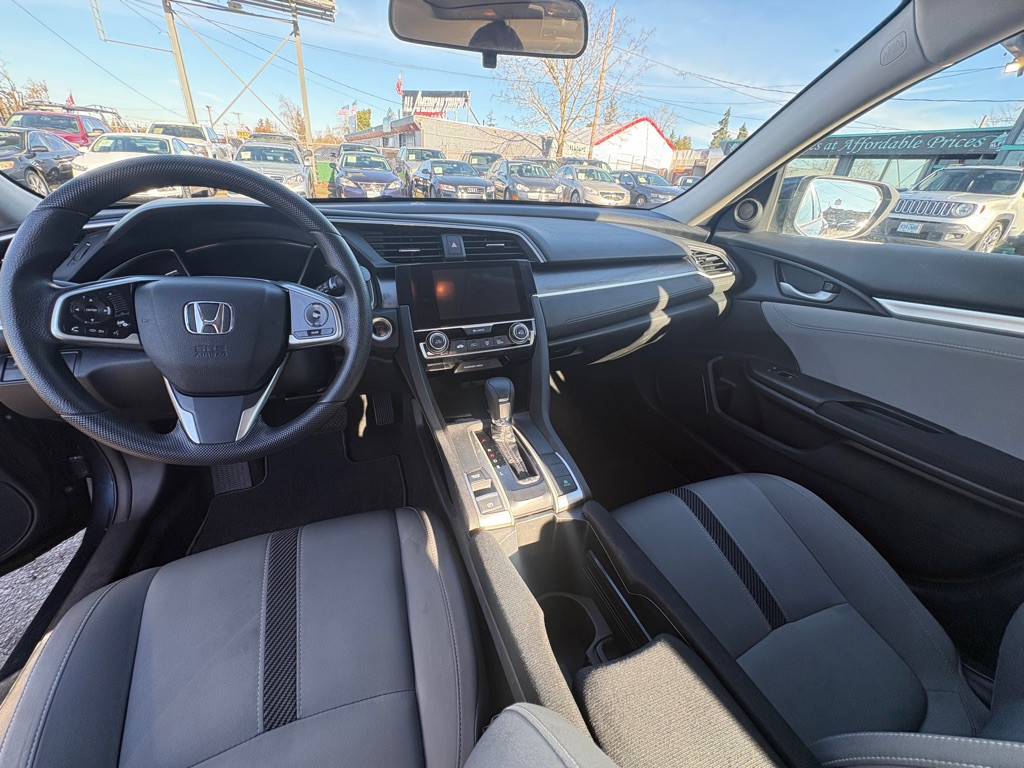 2016 Honda Civic Image 9