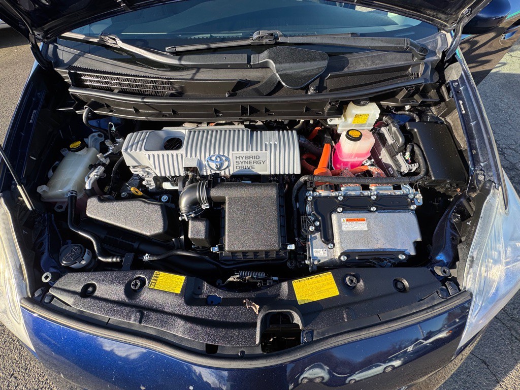 2012 Toyota Prius Image 20