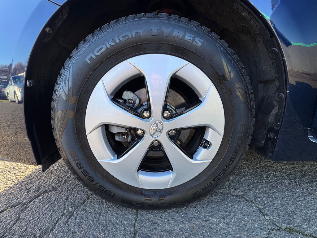 2012 Toyota Prius Image 22