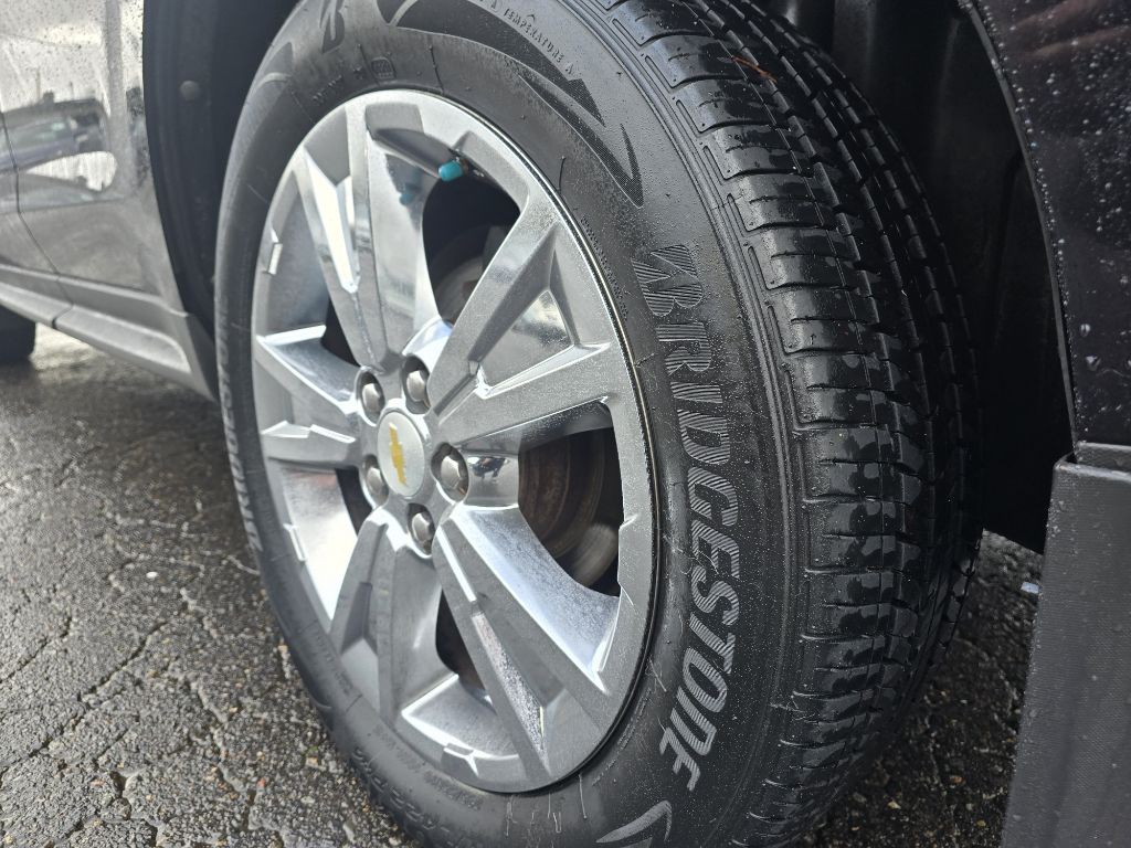 2011 Chevrolet Equinox Image 17