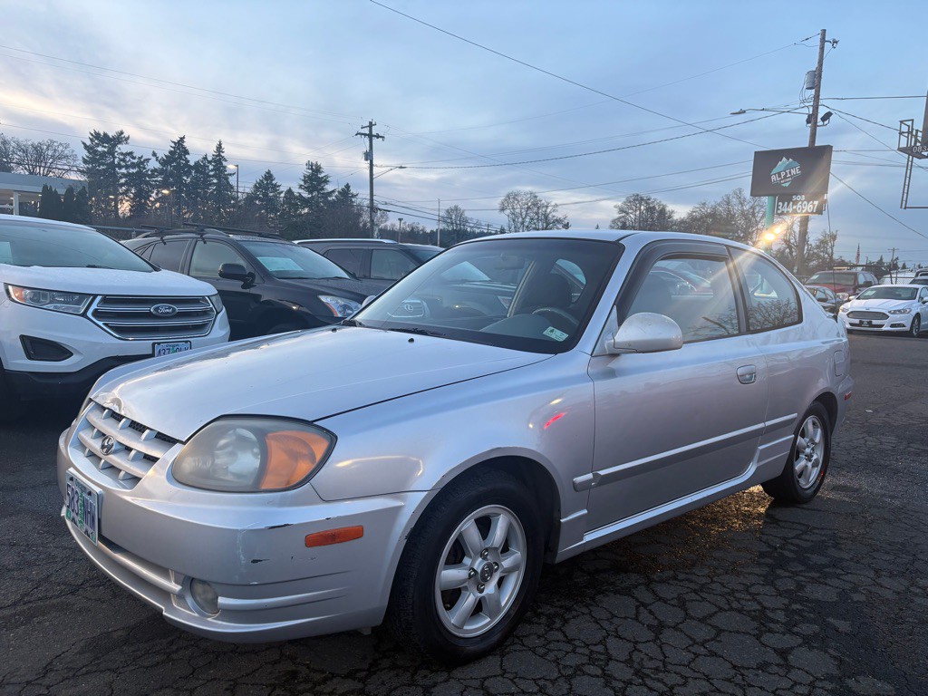 2004 Hyundai Accent Image 1