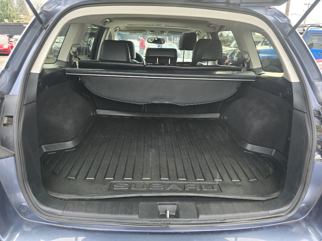 2014 Subaru Outback Image 15