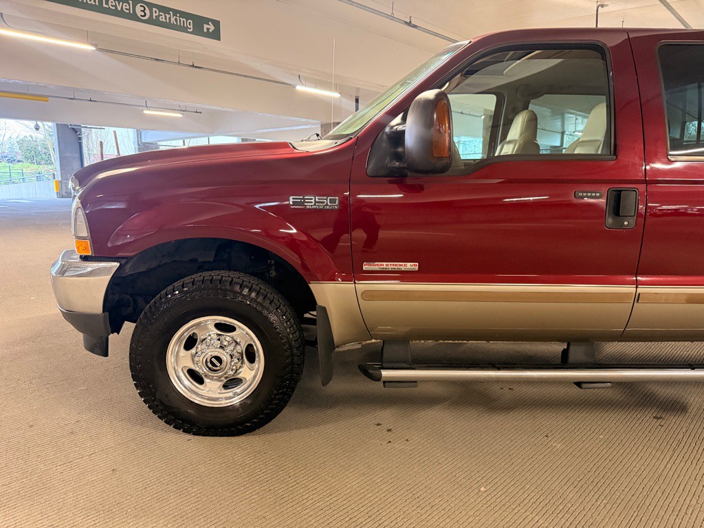 2004 Ford F-350 Image 2