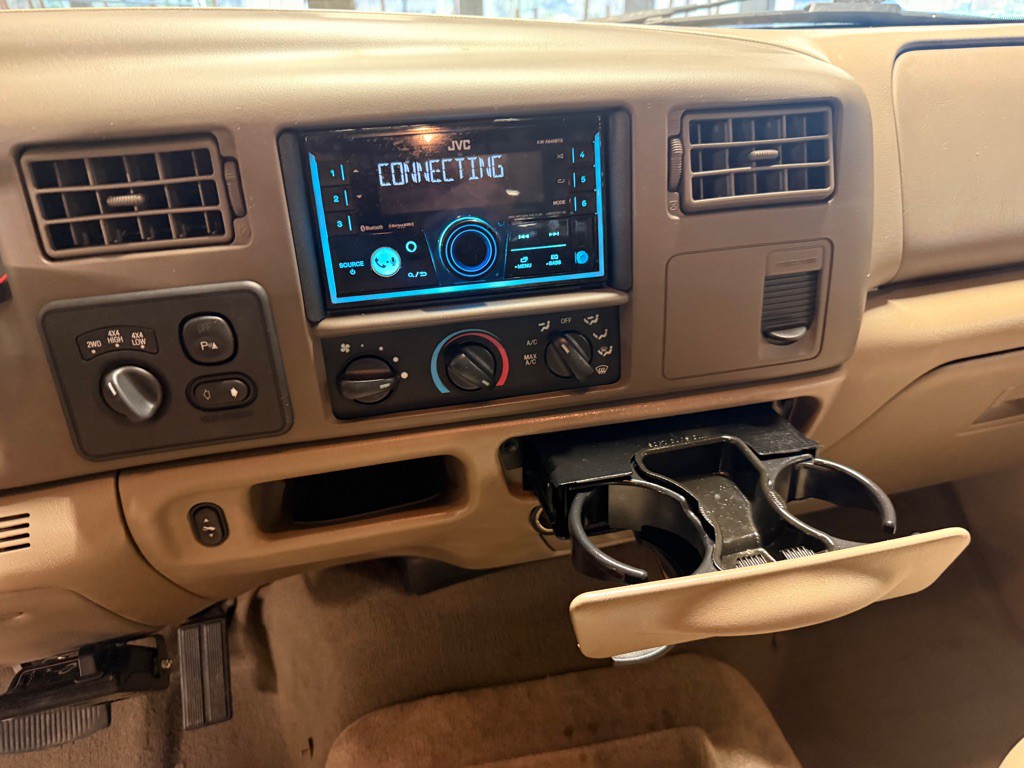 2004 Ford F-350 Image 12